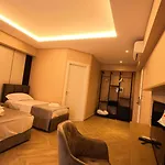 Otel Ferdinand Himarë