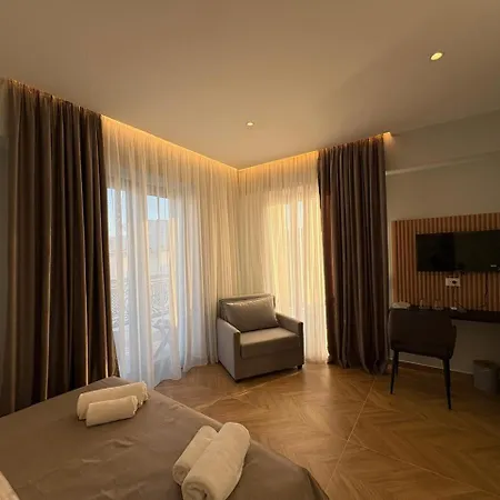 Hotel Ferdinand Himarë