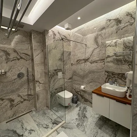 Hotell Ferdinand 4*