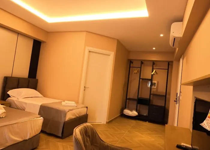 Hotel Ferdinand Himarë