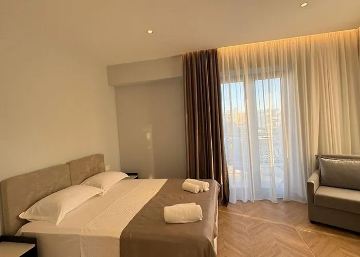 Ferdinand Hotel Himarë